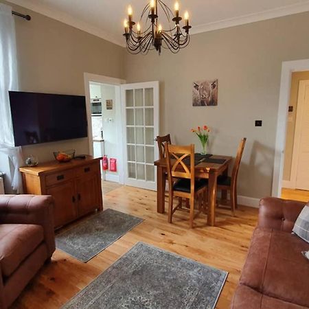Smart & Stylish Holiday Apartment In The City Centre Inverness Exterior photo