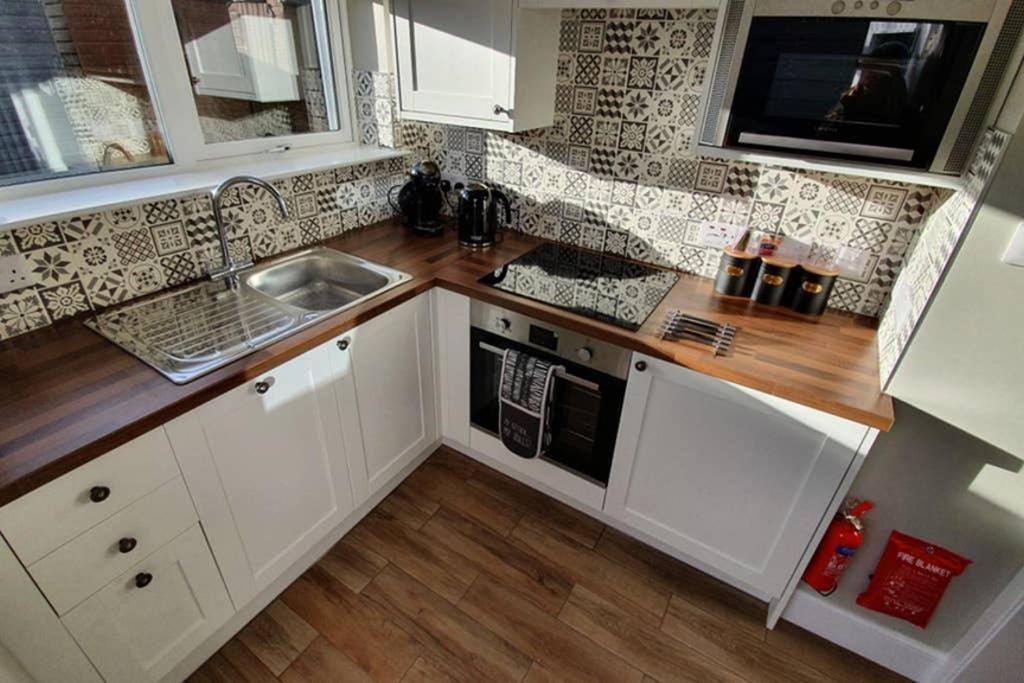 Smart & Stylish Holiday Apartment In The City Centre Inverness Exterior photo